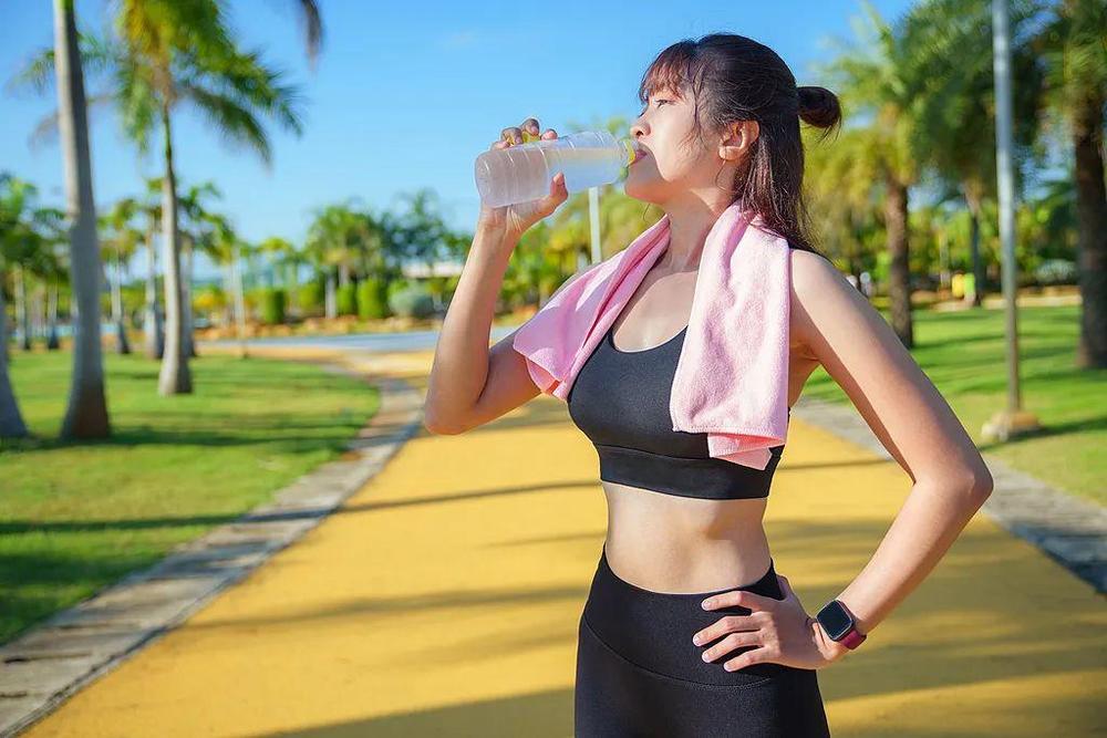 女子运动后立刻洗澡诱发“白肺”高温天如何科学锻炼(图3)