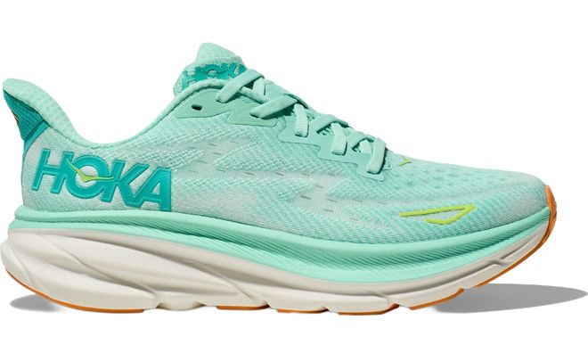 从路跑到越野这里有2024年最值得尝试的10双鞋(图1)