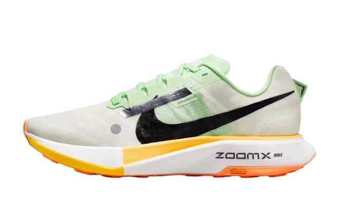 从路跑到越野这里有2024年最值得尝试的10双鞋(图9)