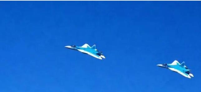 非洲首款！隐身战机苏-57非正式亮相北非意味着什么？(图1)